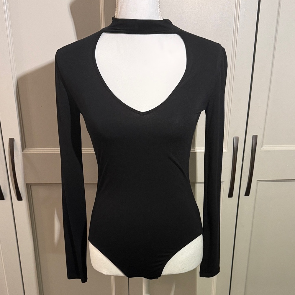 Kendall & Kylie Black V-Neck Bodysuit